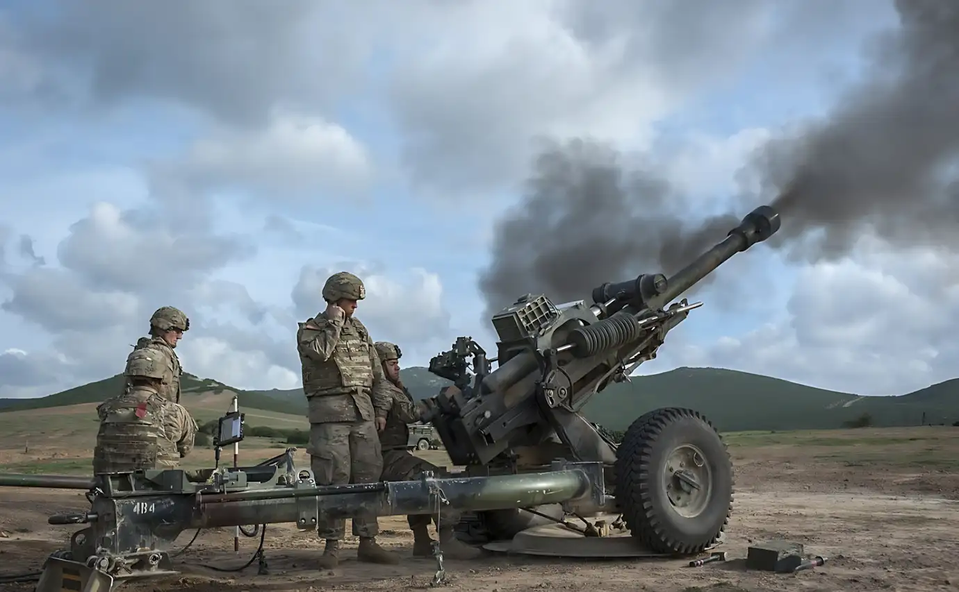 Acordo entre BAE Systems e parceiro ucraniano prevê fabricação local do obuseiro L119 de 105 mm